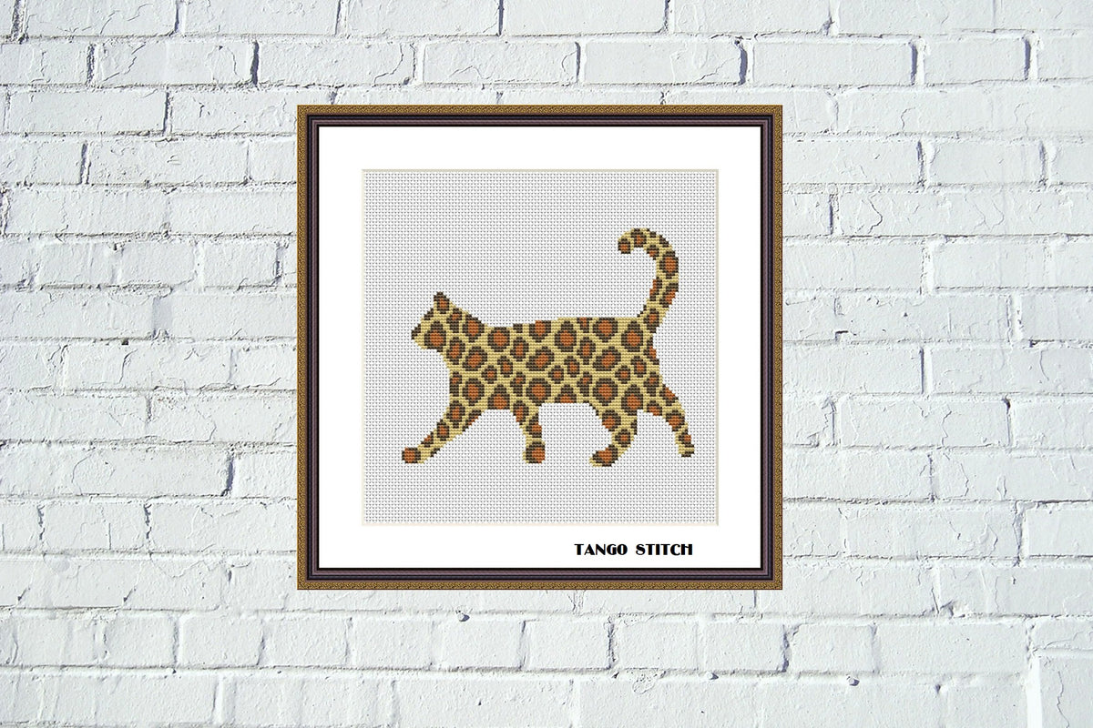 Green Leopard Cross Stitch Pattern to print online.