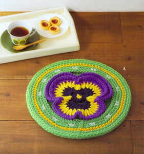 Easy crochet flower mat pattern