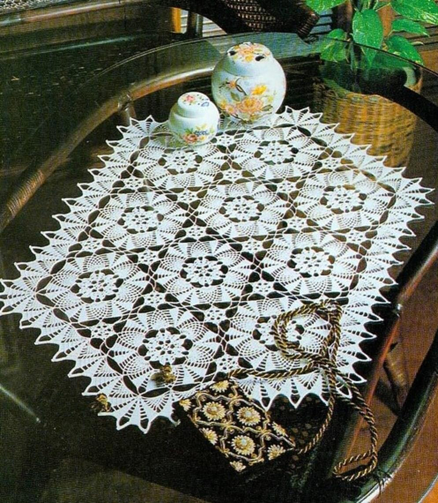 Pineapple crochet motifs table center pattern