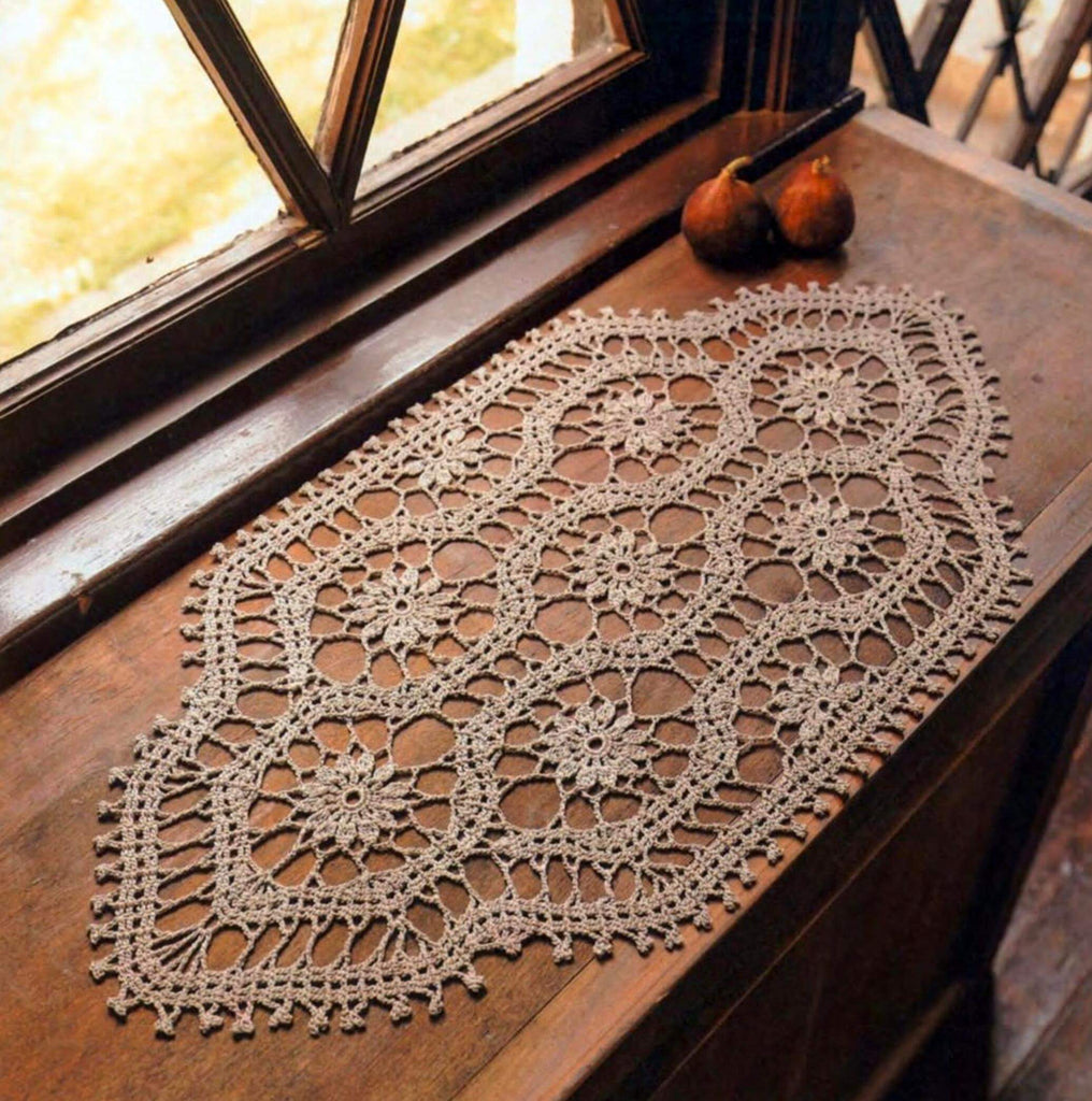Elegant crochet runner pattern