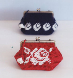Crochet purse with rose flower ornament