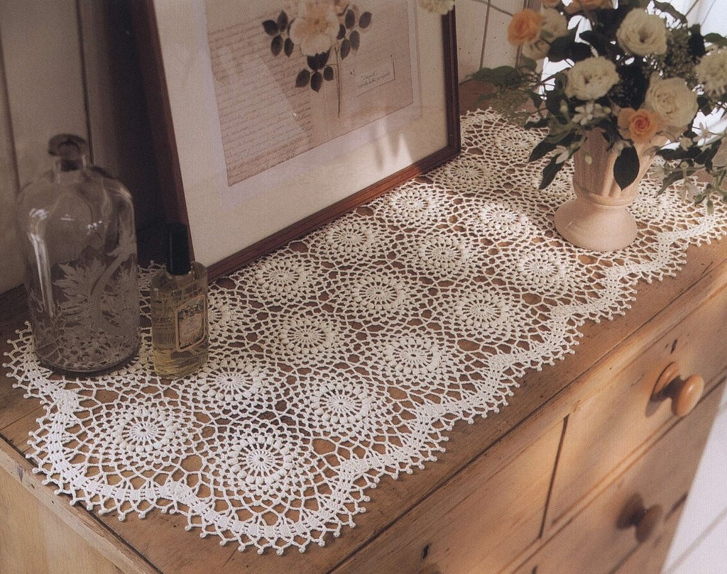 Easy crochet motifs table runner pattern