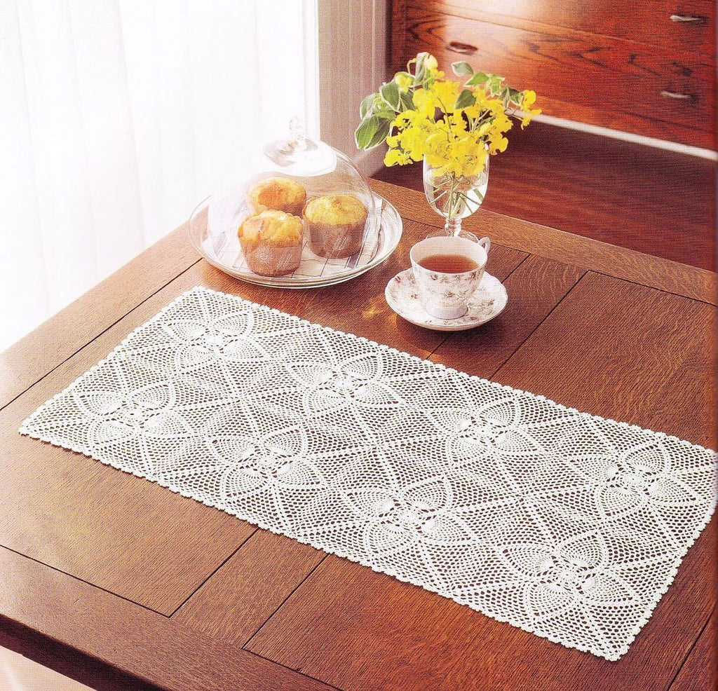 Pineapple crochet motifs table runner pattern