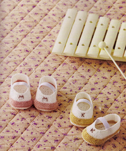 Cute baby shoes crochet pattern